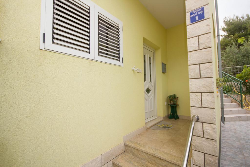 Apartments Mornar Poljica  Bagian luar foto